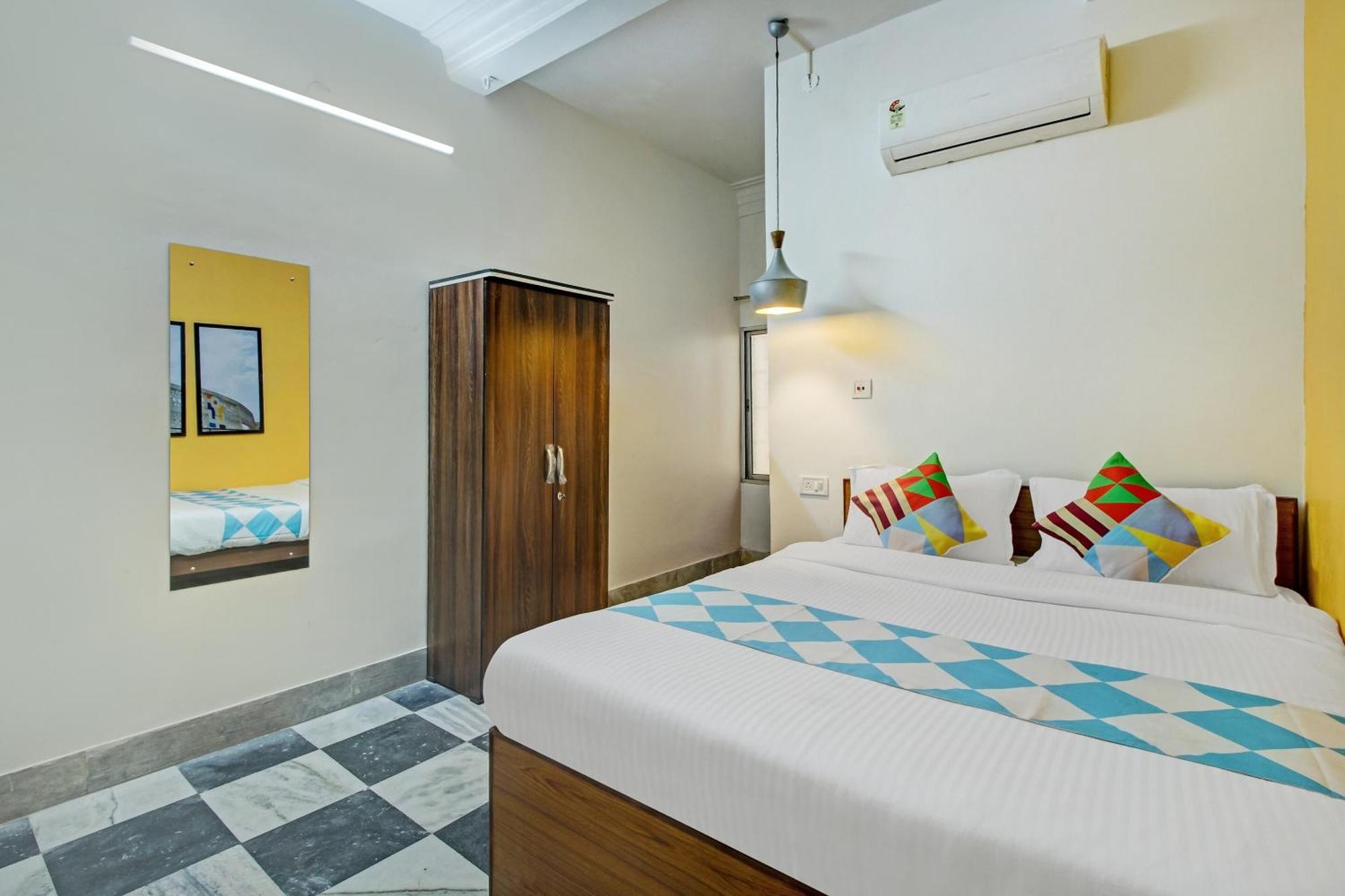 Hotel O Nilay Guest House Behala Exterior photo