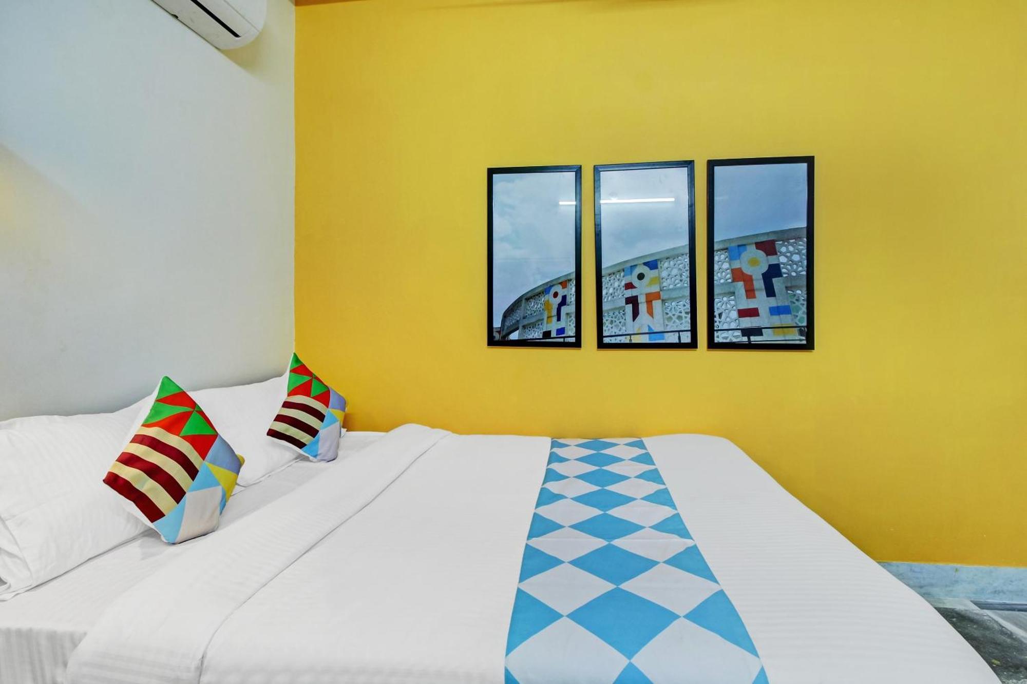 Hotel O Nilay Guest House Behala Exterior photo